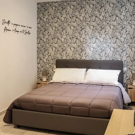 5 Santi Rooms-3